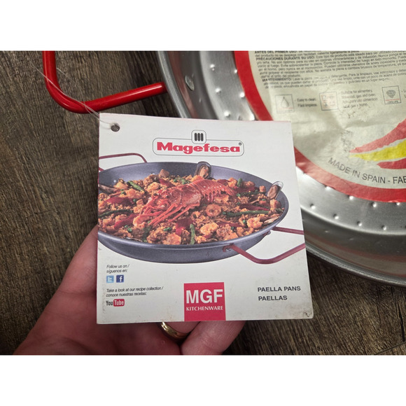 MAGEFESA 12" NWT NEW Carbon Steel Paella Pan 12" - Made in Spain Red Handles - Picture 2 of 4